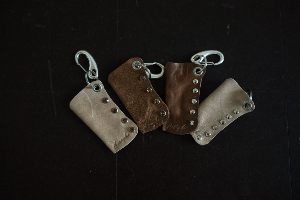 Studded Lighter Sleeve